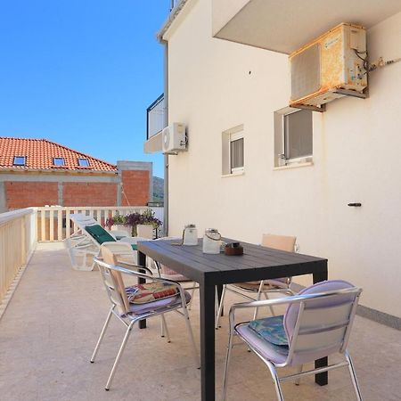 Apartments By The Sea Businci, Ciovo - 9450 Trogir Eksteriør bilde