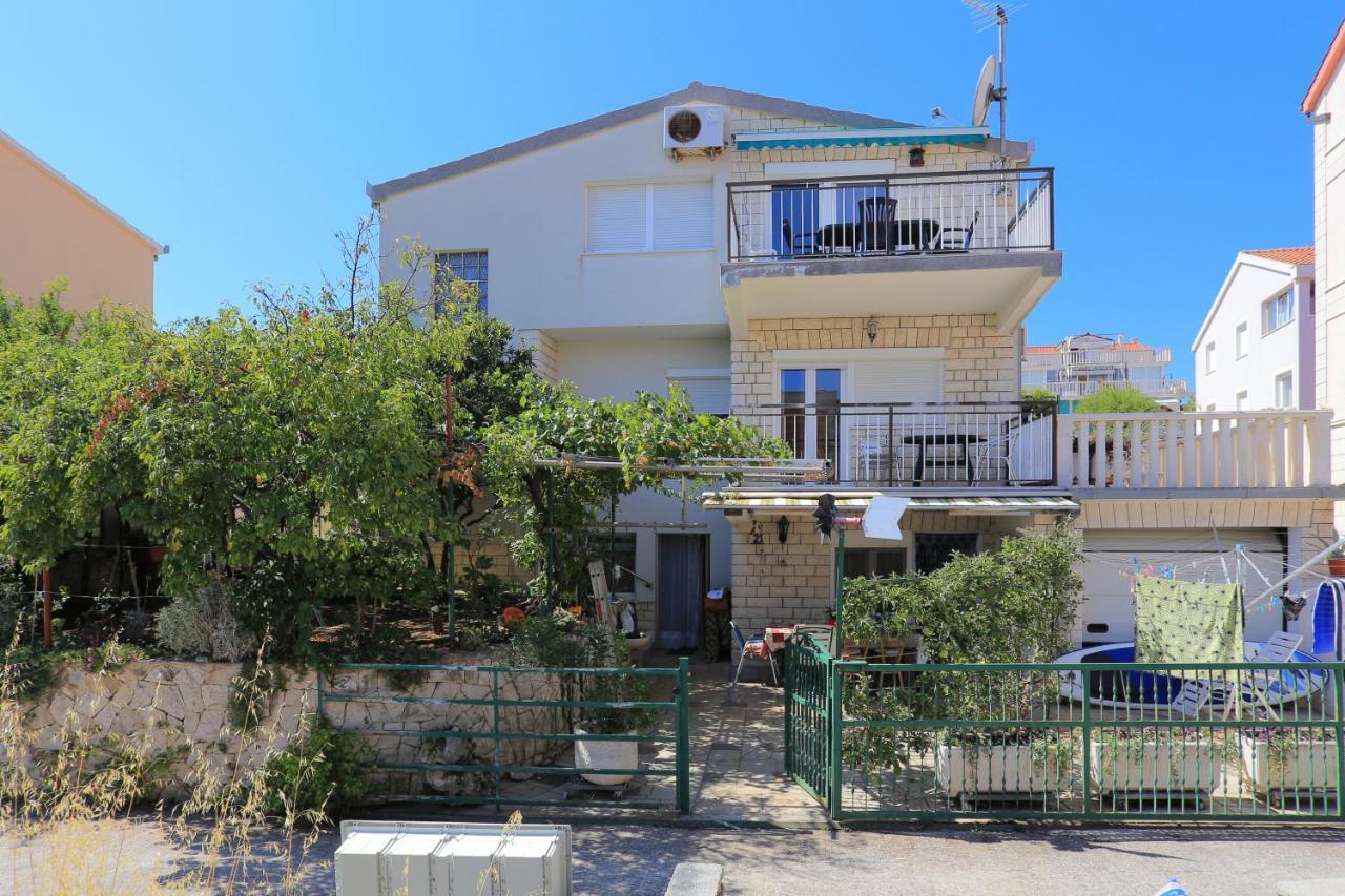 Apartments By The Sea Businci, Ciovo - 9450 Trogir Eksteriør bilde