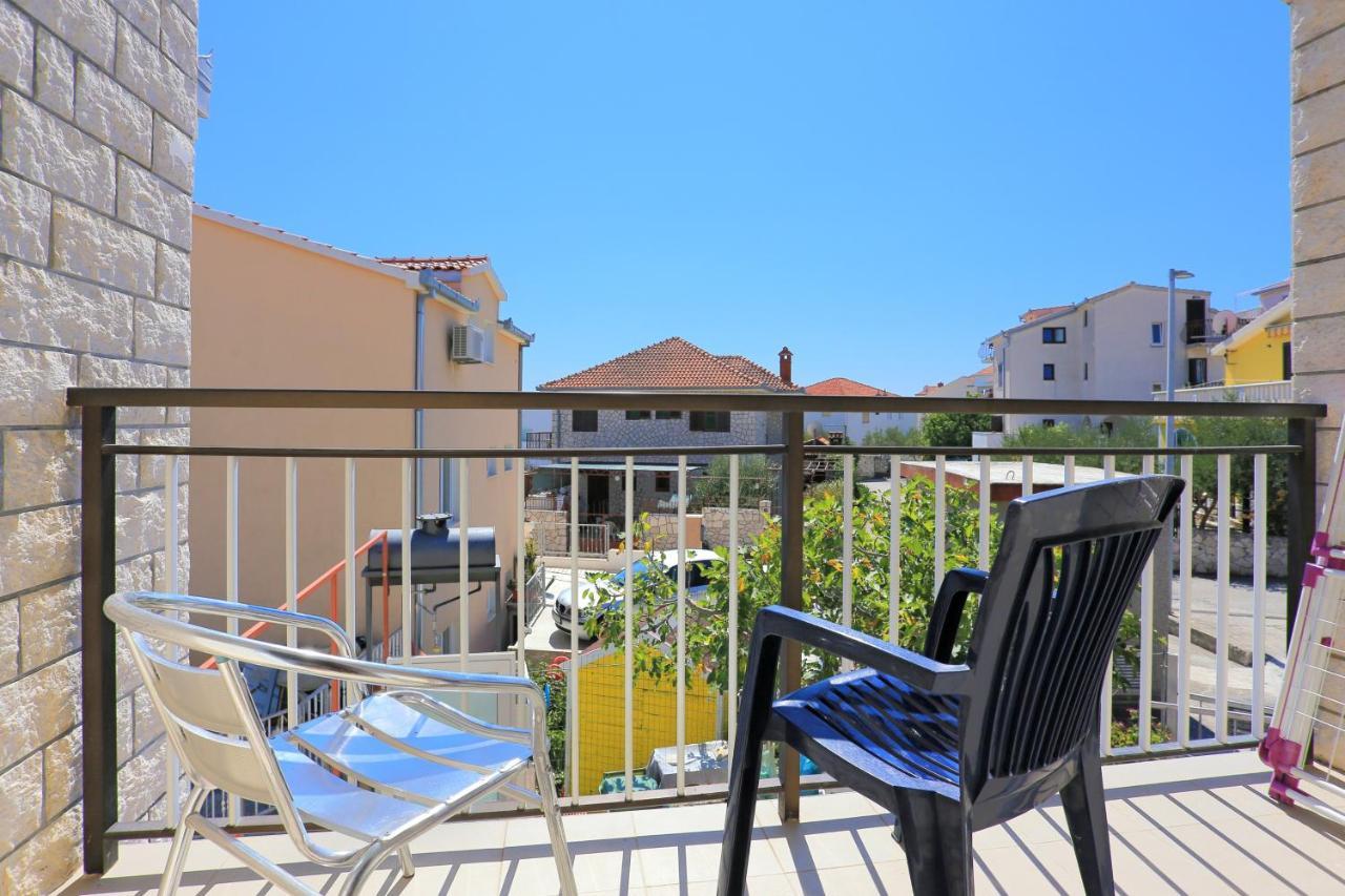 Apartments By The Sea Businci, Ciovo - 9450 Trogir Eksteriør bilde