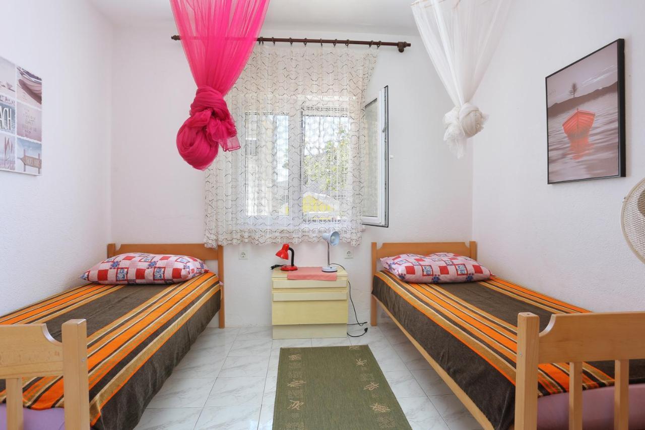 Apartments By The Sea Businci, Ciovo - 9450 Trogir Eksteriør bilde