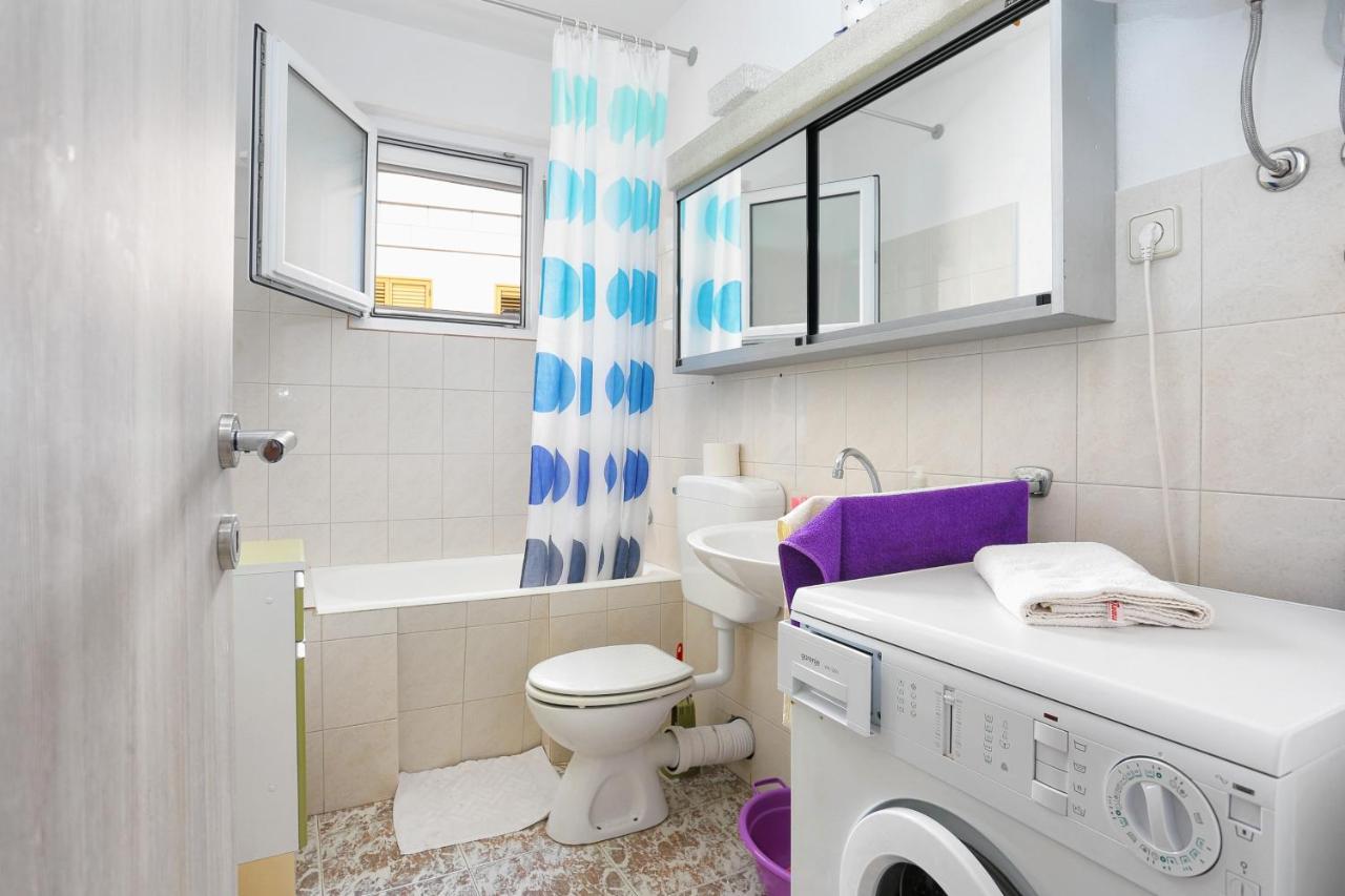 Apartments By The Sea Businci, Ciovo - 9450 Trogir Eksteriør bilde